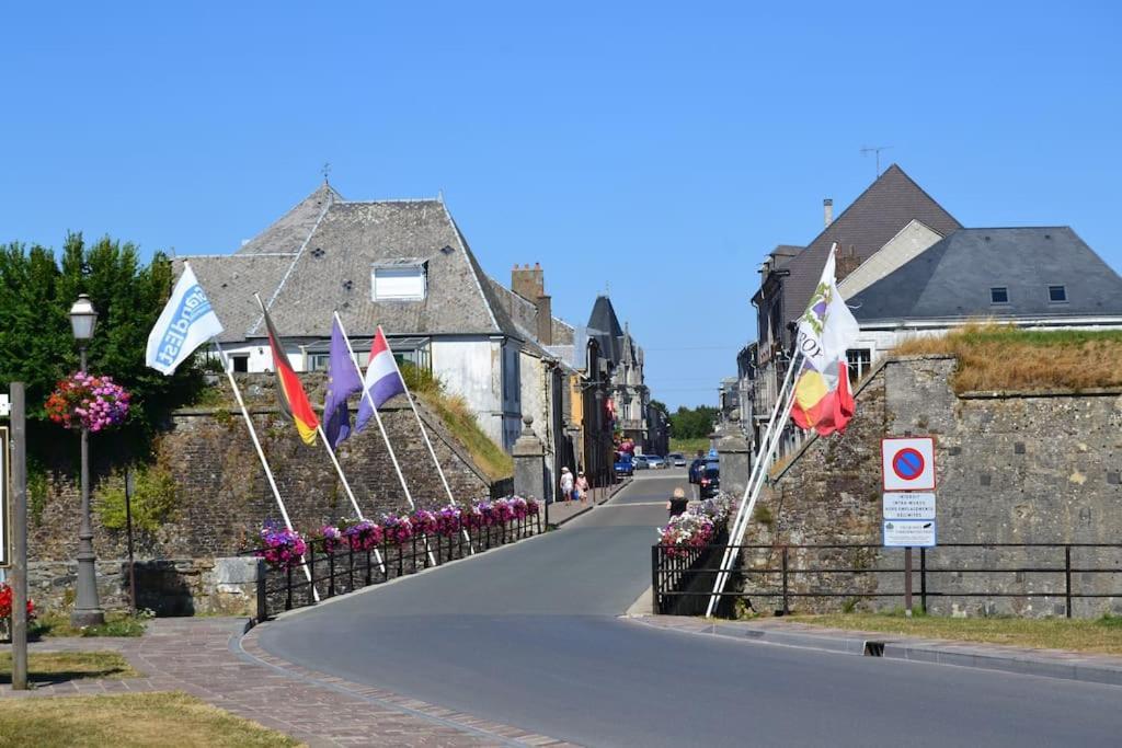 L'Escale Des Remparts Villa Rocroi Eksteriør billede